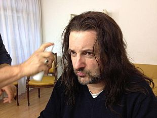 b305151917-nuovo-look-per-leonardo-pieraccioni-gara-di-commenti-su-facebook