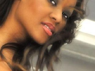 b009161941-ostras-beach-venerdi-17-settembre-la-vocalist-piper