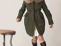 b301151805-via-a-pitti-bimbo-la-bambina-rock-e-un-po-biker-di-ermanno-scervino