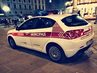 senza-mascherina-aggredisce-i-vigili-giovane-arrestato