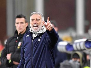 il-genoa-esonera-shevchenko-alla-vigilia-della-sfida-di-firenze