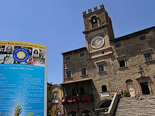 b106302011-a-cortona-una-festa-delle-arti-e-dell-art-de-vivre