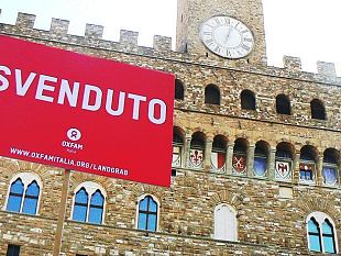 b302071356-vendesi-palazzo-vecchio-oxfam-occupa-i-monumenti-di-firenze