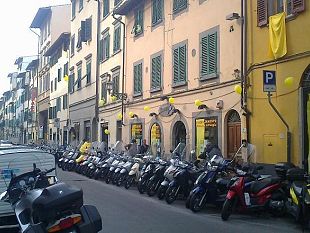 b209031523-aggressione-in-via-palazzuolo-si-torna-a-parlare-di-allarme-criminalita