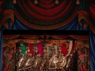 a807121847-teatro-i-pupi-siciliani-di-cuticchio-domani-domenica-13-luglio-ore-21-30-a-campi-bisenzio-per-la-rassegna-lugliobambino