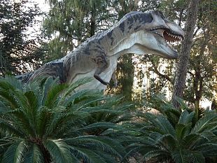 b203032227-passeggiata-con-i-dinosauri