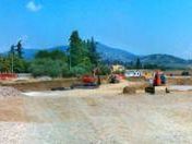 a611291910-ecomostri-di-montichiello-volantini-contro-asor-rosa-br-trasformazione-di-un-area-a-verde-in-edificabile-a-reggello-br-il-il-tar-ha-bloccato-l-accordo-di-programma-per-l-edificazione-di-via-arnoldi