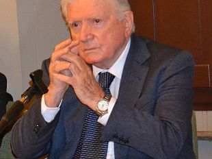 b110151430-zavoli-incontra-i-giovani-giornalisti-alla-fondazione-montanelli