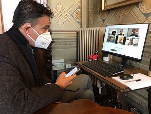 coronavirus-da-lunedi-di-nuovo-attiva-la-linea-telefonica-dedicata-agli-anziani