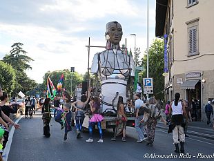 firenze-balla-oltre-13000-presenze-alla-wish-parade-2025
