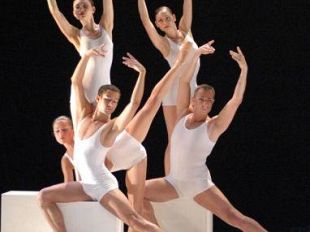 a607211940-florence-dance-festival-al-teatro-romano-di-fiesole-lunedi-alle-21-30-il-gran-gala-internazionale-di-danza
