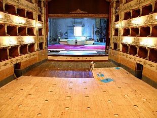 ufficiale-il-declassamento-del-teatro-della-toscana