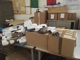 venditori-abusivi-in-centro-storico-sequestri-ad-opera-del-reparto-antidegrado