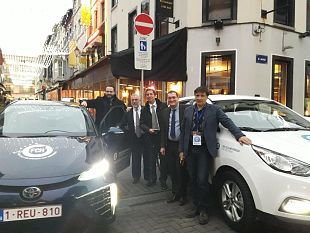 hydrogen-tour-fa-tappa-in-piazza-della-signoria