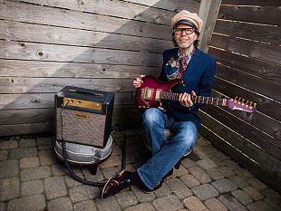 paul-gilbert-leggenda-della-chitarra-allanfiteatro-delle-cascine