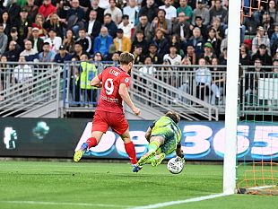 serie-a-decisiva-sconfitta-a-venezia-nella-36-giornata