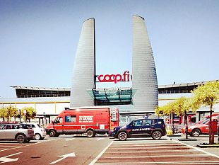 ponte-a-greve-ore-12-dal-tetto-della-coop-non-esce-piu-fumo