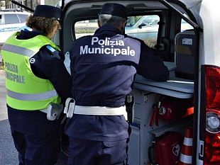 arrestato-dalla-polizia-municipale-dopo-una-rapina-in-centro