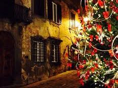 natale-in-toscana-alberi-giochi-e-solidarieta