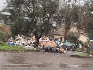 rovezzano-discarica-abusiva-in-via-della-chimera