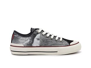 moaconcept-nuova-capsule-collection-di-sneaker-e-apparel-con-andrea-crespi