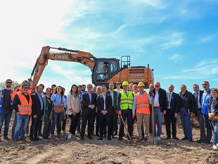 tramvia-da-lunedi-i-getti-sulla-sede-tranviaria-in-pzza-liberta