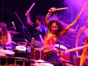 a804091402-italia-wave-love-festival-la-prossima-edizione-tra-lo-stadio-comunale-e-le-spiagge-livornesi-dal-16-al-19-luglio-2008