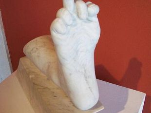 b004091459-a-carrara-la-biennale-internazionale-di-scultura