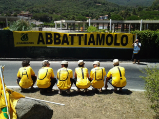 b206261602-blitz-goletta-verde-di-legambiente-sulle-coste-dell-isola-d-elba