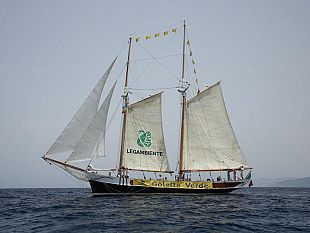 b308120833-la-goletta-verde-di-legambiente-arriva-in-toscana