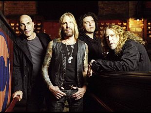 b202282221-john-hiatt-e-gov-t-mule-il-15-luglio-a-pistoia