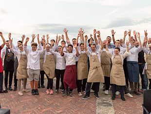 solidarieta-il-4-luglio-il-charity-al-forte-belvedere-con-16-chef