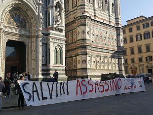 a-firenze-striscione-contro-il-ministro-salvini-condanna-del-sindaco-nardella