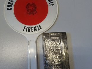 la-polizia-sequestra-22000-euro-a-casa-di-tre-pusher