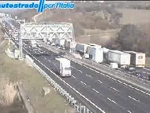 a1-incidente-tra-tre-auto