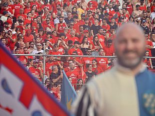calcio-storico-bianchi-rossi-con-lincognita-temporale