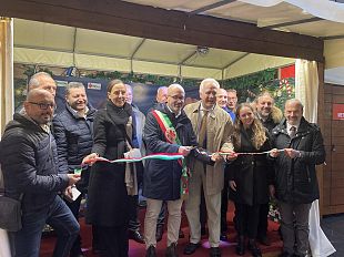 inaugurato-il-mercato-di-natale-2022-in-piazza-santa-croce