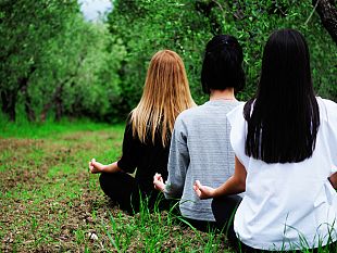 yoga-kundalini-al-parco-delle-cascine-di-firenze