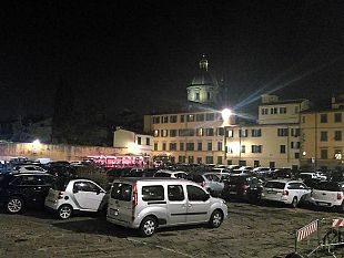 centro-storico-di-firenze-parcheggio-in-piazza-ma-e-pedonale