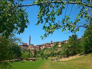 a-siena-le-opposizioni-lasciano-il-consiglio-comunale
