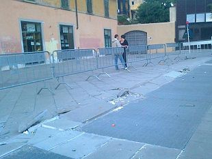 b106151027-piazza-ghiberti-esplode-la-pavimentazione-ma-gia-nel-bando-se-ne-parlava
