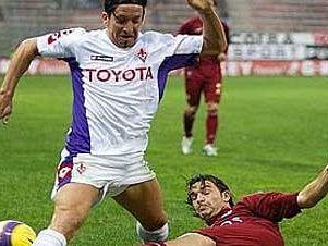 a711251926-calcio-prova-opaca-dei-viola-che-pareggiano-a-reggio-br-donadel-il-migliore-in-campo