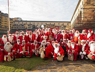 i-babbi-natale-fiorentini-donano-100-assegno-da-300-euro