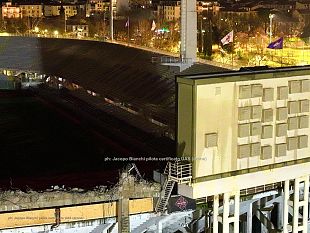 curva-ferrovia-demolito-il-primo-tabellone