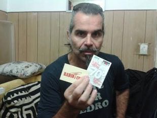 piero-pelu-sostiene-radio-cora