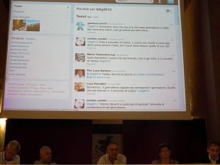 b207041111-digit-giornalisti-e-lettori-si-incontrano-a-firenze-video
