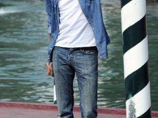 b109091848-la-squadra-vincente-del-cinema-toscano-al-festival-di-venezia