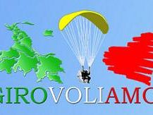 a908131451-il-giro-d-italia-col-paramotore-passa-dalla-toscana