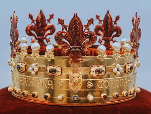 la-corona-del-marzocco-firmata-penko-per-celebrare-san-giovanni