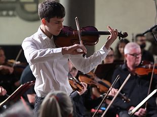 leone-pini-solista-dellorchestra-toscana-classica
